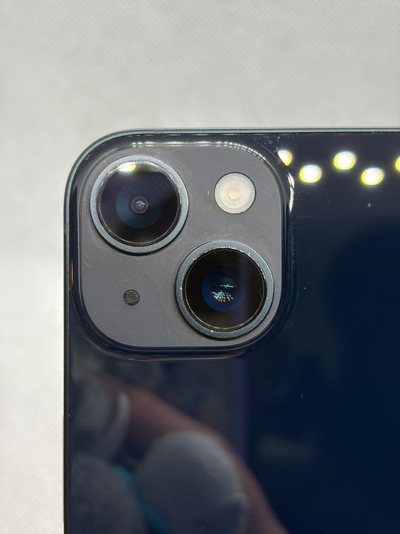 ��SIM�ե꡼ iPhone14 128GB �ߥåɥʥ��� �Хåƥ꡼81%