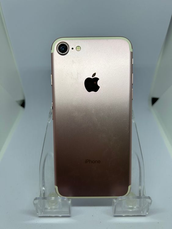 ��SIM�ե꡼ iPhone7  128GB ������������� �Хåƥ꡼50%