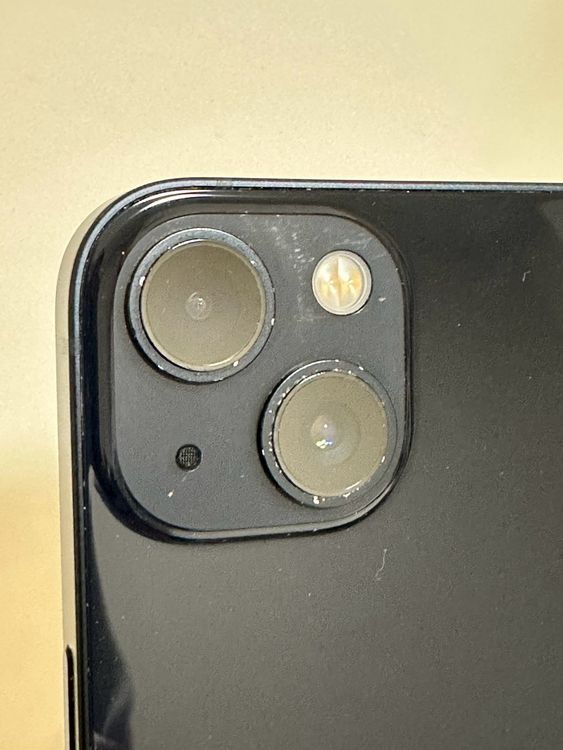 ���Хåƥ꡼82% SIM�ե꡼ iPhone13 128GB �ߥåɥʥ���