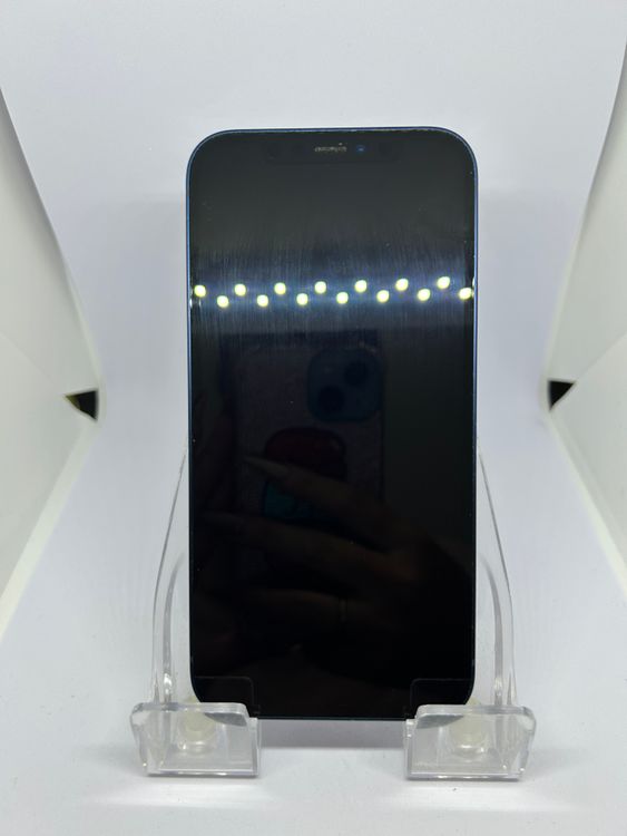 ��SIM�ե꡼ iPhone12  64GB �֥롼 �Хåƥ꡼70%
