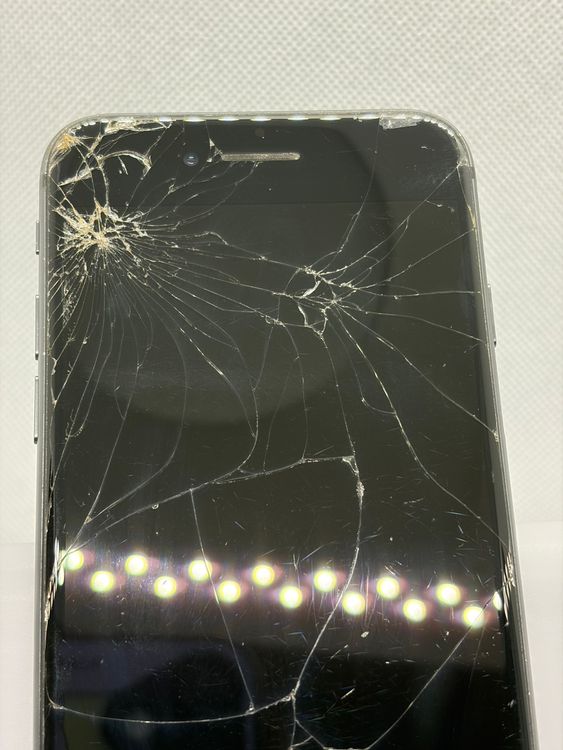 ���ϥԥͥ��ͥå� SIM�ե꡼ iPhone8 256GB ���졼