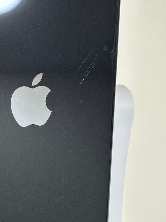 ���Хåƥ꡼80% SIM�ե꡼ iPhoneSE ��3���� 128GB �ߥåɥʥ���