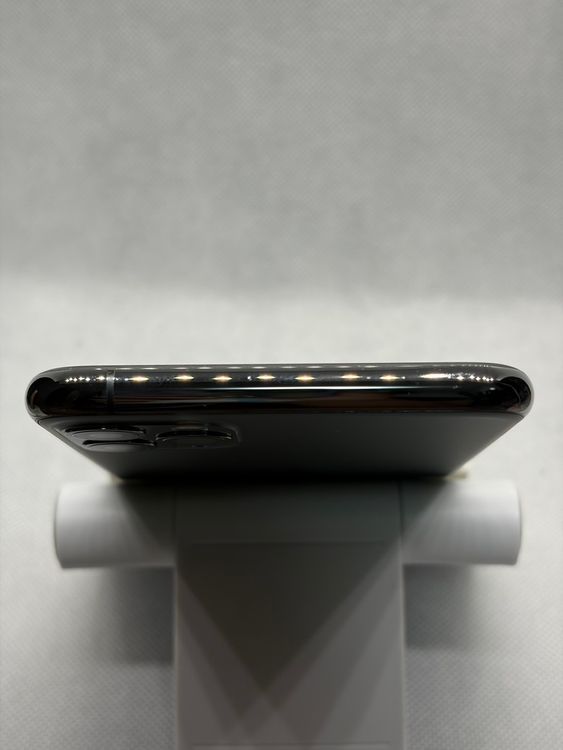 ���Хåƥ꡼84% SIM�ե꡼ iPhone11ProMax 256GB ���졼