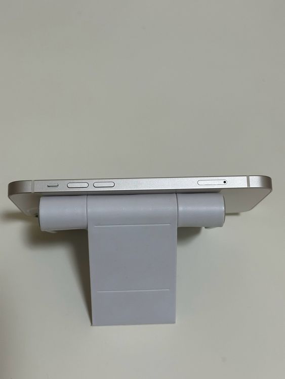 ��SIM�ե꡼ iPhone12 128GB �ۥ磻��