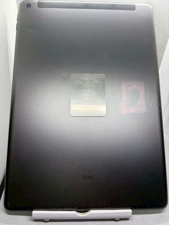 ���Хåƥ꡼95% SIM�ե꡼ iPad ��7���� 32GB ���졼