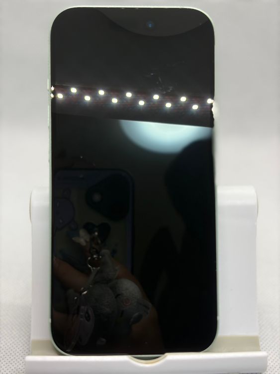 ���Хåƥ꡼100% SIM�ե꡼ iPhone15 256GB ���꡼��
