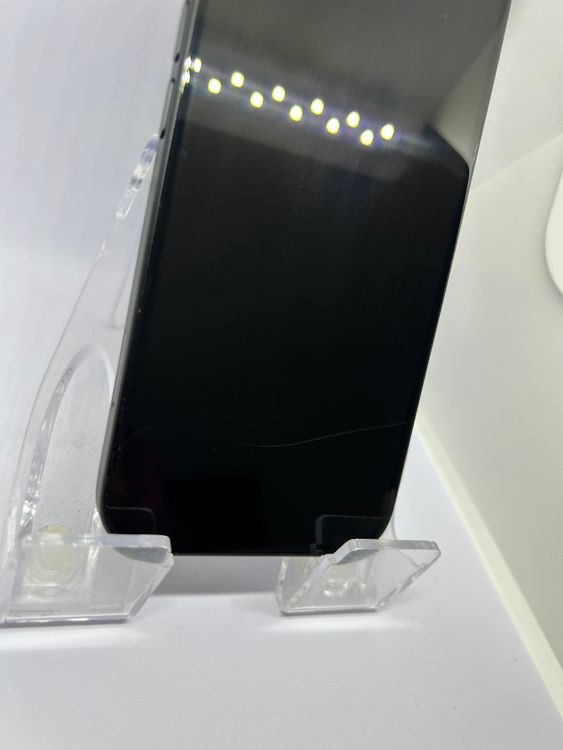 ��SIM�ե꡼ iPhone15  256GB �֥�å� �Хåƥ꡼85%
