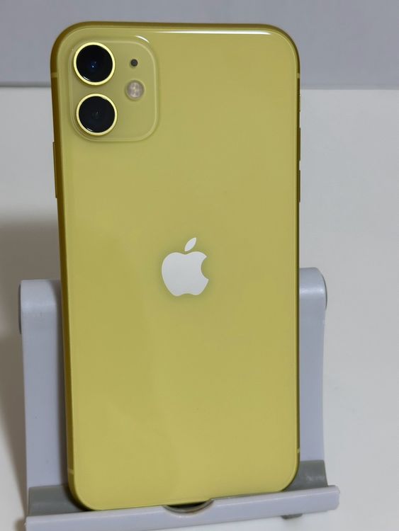 ���Хåƥ꡼87% SIM�ե꡼ iPhone11 64GB ��������
