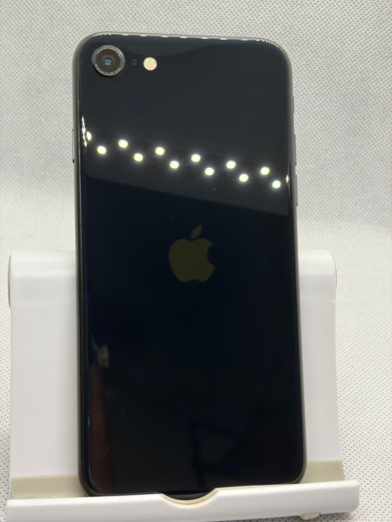 ��SIM�ե꡼ iPhoneSE ��3���� 128GB �ߥåɥʥ��� �Хåƥ꡼80%