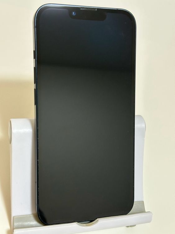 ���Хåƥ꡼88% SIM�ե꡼ iPhone13 128GB �ߥåɥʥ���