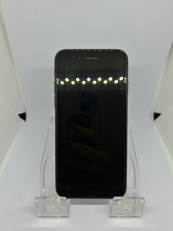 ��SIM�ե꡼ iPhone7  128GB �֥�å� �Хåƥ꡼74%