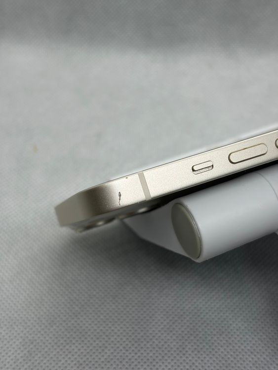 ���Хåƥ꡼86% SIM�ե꡼ iPhone14 128GB �������饤��