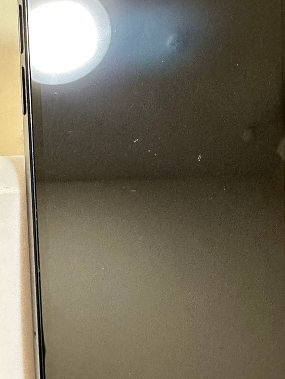 ���Хåƥ꡼100% SIM�ե꡼ iPhone13 128GB �ߥåɥʥ���