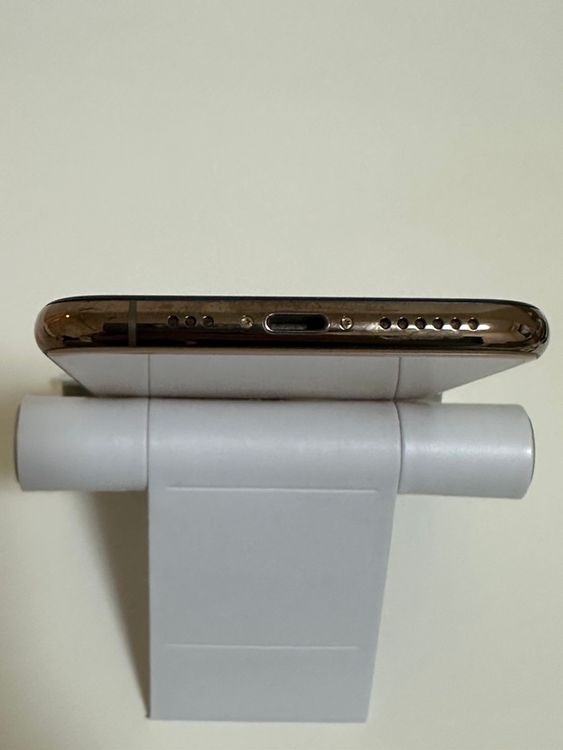 ��SIM�ե꡼ iPhoneXS 64GB �������