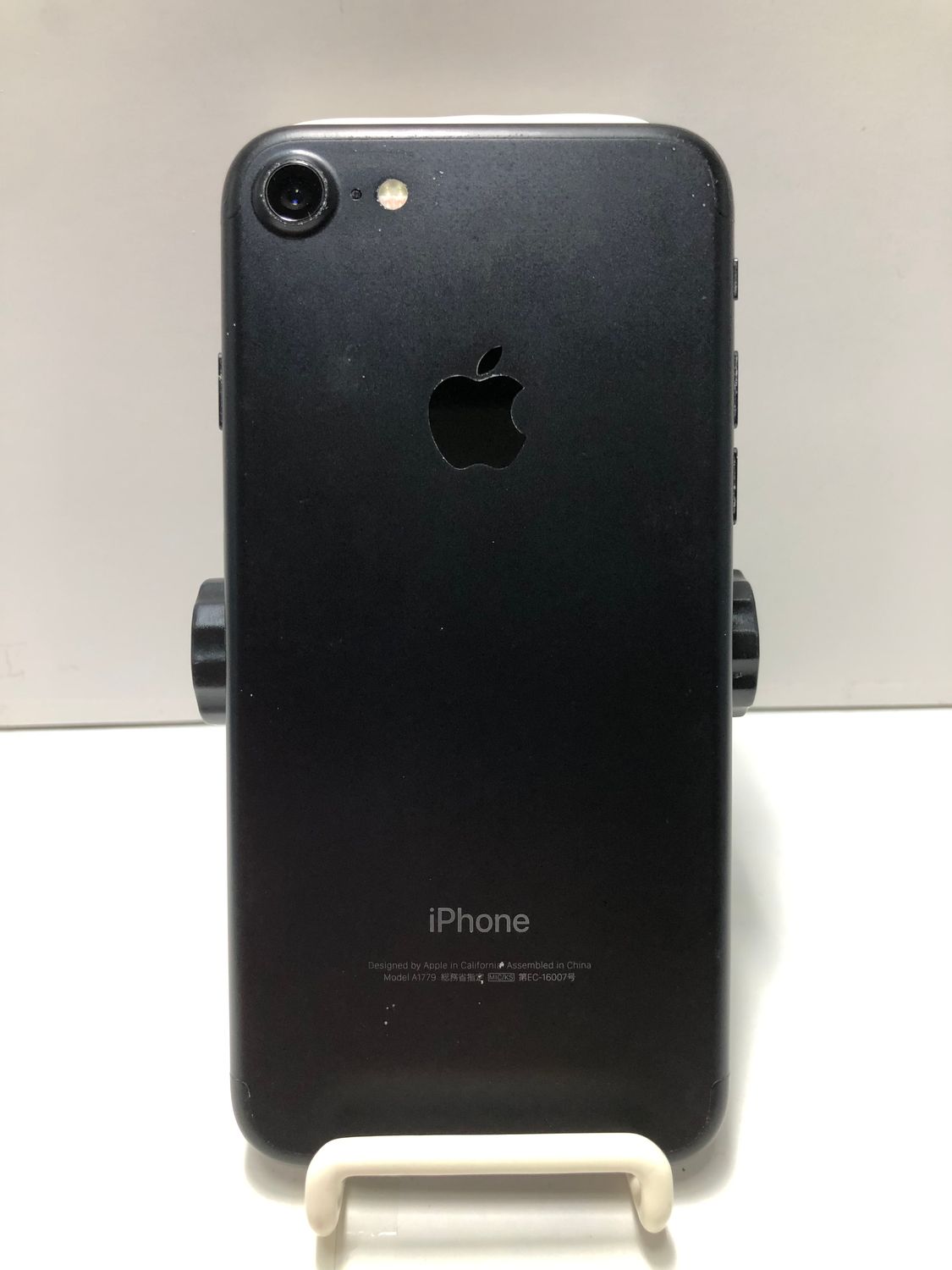 iPhone 7 ブラック 32GB 貴 SIMフリー