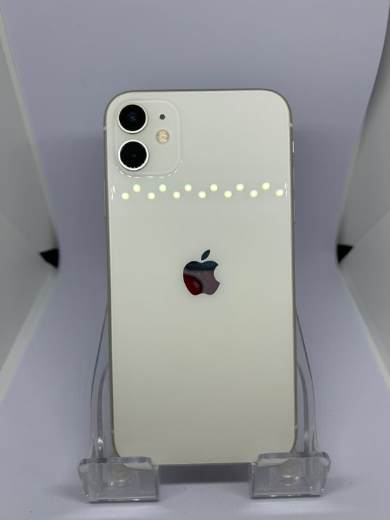 ��SIM�ե꡼ iPhone11  64GB �ۥ磻��