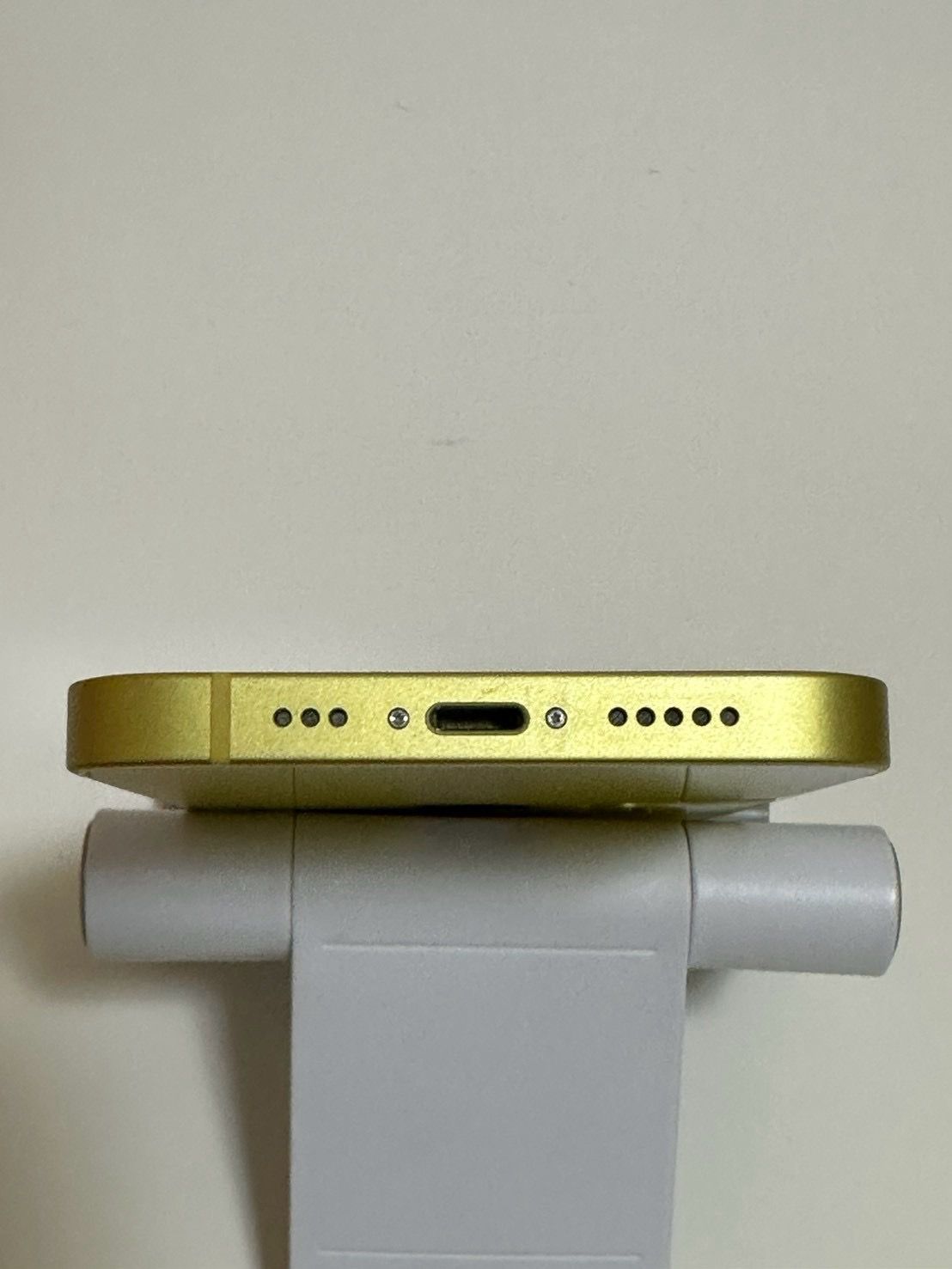 ムスビー｜○美品 バッテリー85% SIMフリー iPhone14 128GB イエロー
