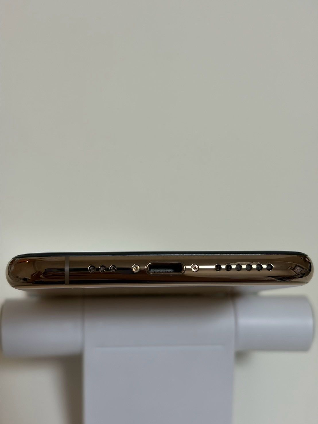 ムスビー｜○バッテリー93% SIMフリー iPhoneXS 256GB ゴールド