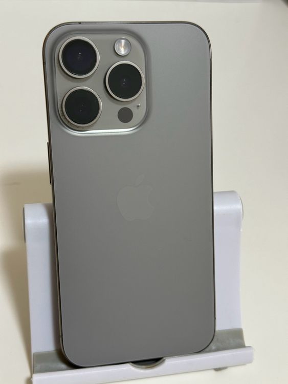 ���Хåƥ꡼87% SIM�ե꡼ iPhone15Pro 128GB �ʥ���������˥���
