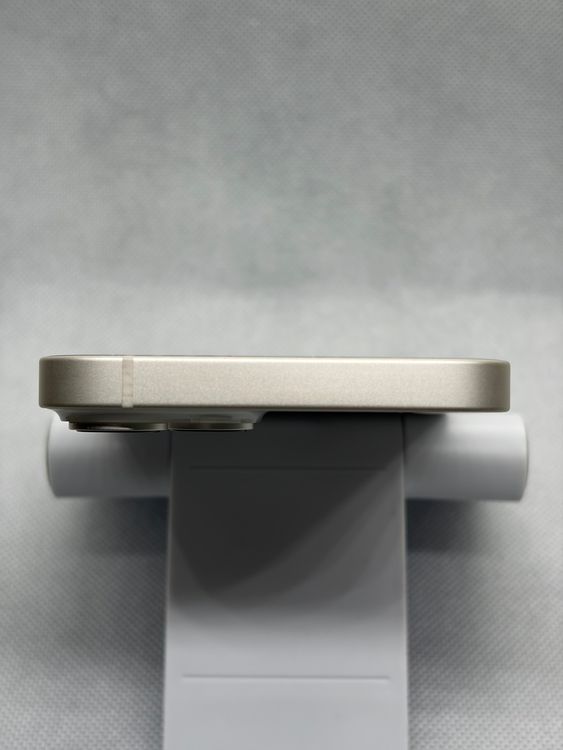 ���Хåƥ꡼80% SIM�ե꡼ iPhone14 128GB �������饤��