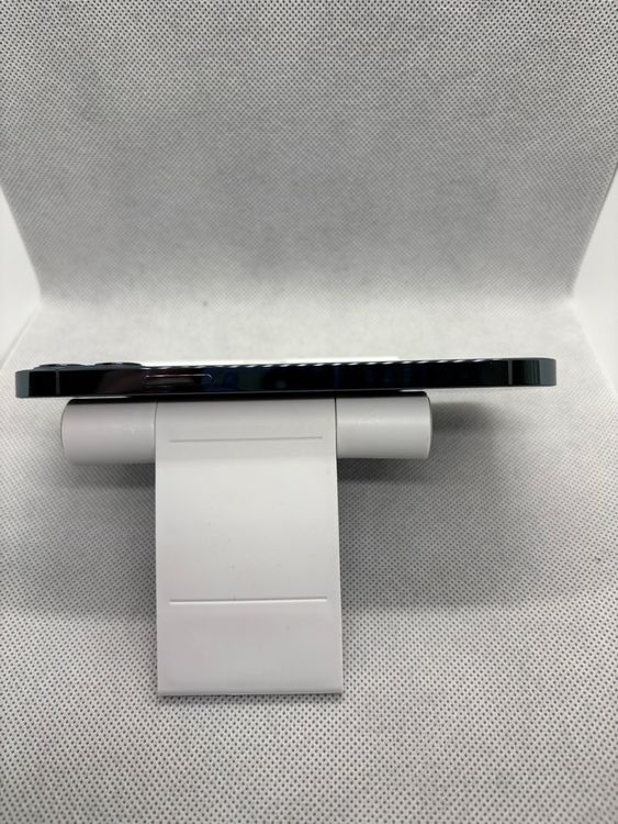 ������ SIM�ե꡼ iPhone12Pro 128GB �ѥ��ե��å��֥롼 �Хåƥ꡼82%