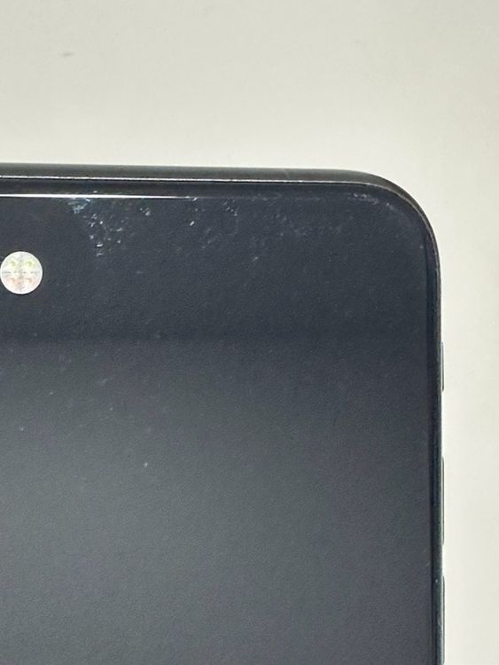 ���Хåƥ꡼84% SIM�ե꡼ iPhoneSE ��3���� 64GB �ߥåɥʥ���