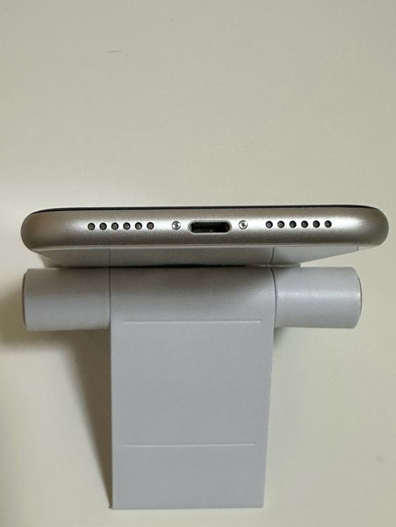 ��SIM�ե꡼ iPhone11 128GB �ۥ磻��