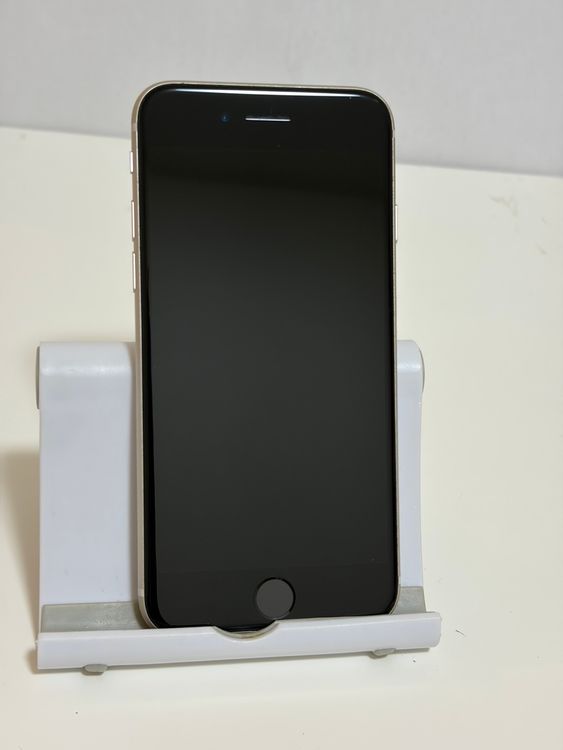 ��SIM�ե꡼ iPhoneSE ��3���� 128GB �������饤��
