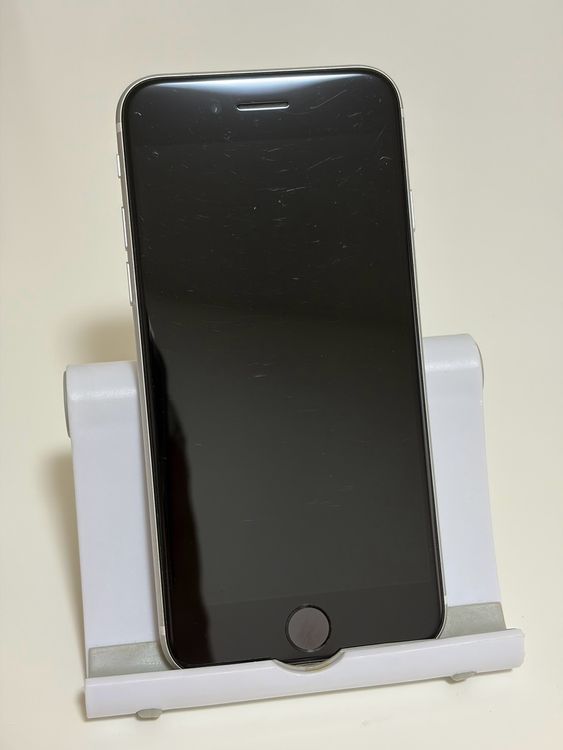 ��SIM�ե꡼ iPhoneSE ��2���� 64GB �ۥ磻��