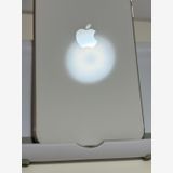 ���Хåƥ꡼84% SIM�ե꡼ iPhoneSE ��3���� 256GB �������饤��
