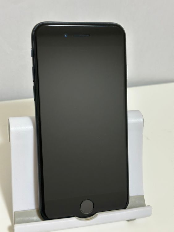 ���Хåƥ꡼100% SIM�ե꡼ iPhoneSE ��3���� 64GB �ߥåɥʥ���