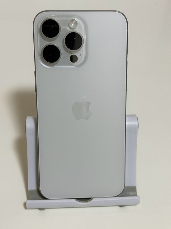 海外版 iPhone 15 Pro MAXシルバー 本体SIMフリー iPhone15 Pro Max（SIMフリー・国内版・） 商品一覧｜ムスビー【中古