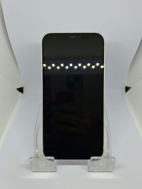 ��SIM�ե꡼ iPhone12  64GB �ۥ磻��