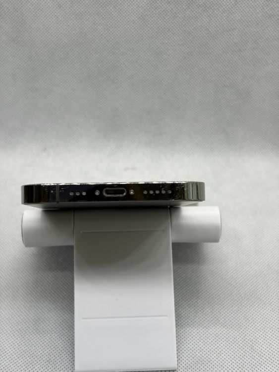 ���Хåƥ꡼86% SIM�ե꡼ iPhone12Pro 128GB ����ե�����