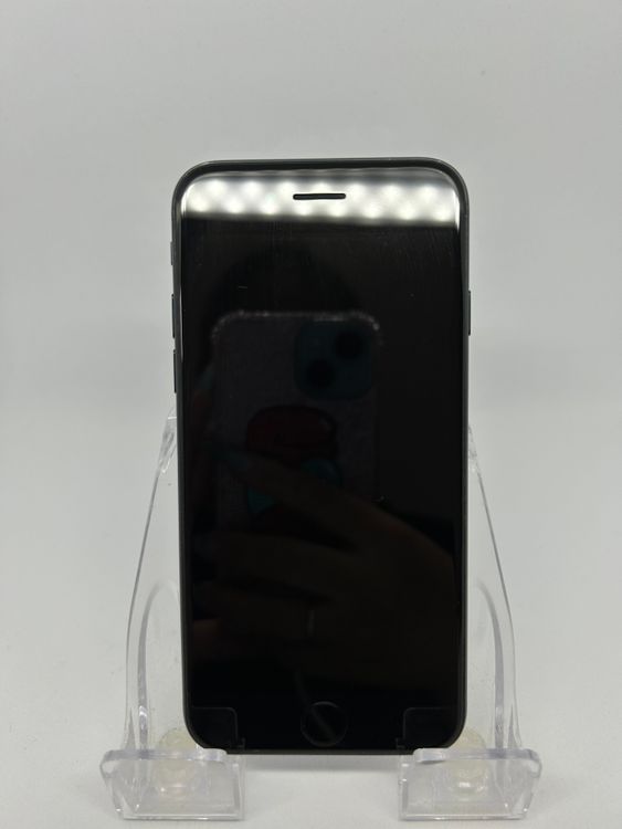 SIM�ե꡼ iPhoneSE��3����  128GB �ߥåɥʥ��� �Хåƥ꡼80%
