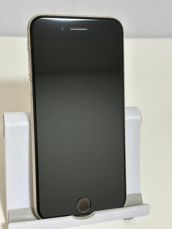 ���Хåƥ꡼88% Ķ���� SIM�ե꡼ iPhoneSE ��3���� 128GB �������饤��