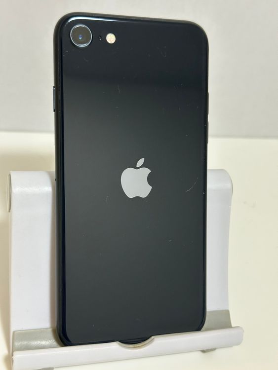 ���Хåƥ꡼85% SIM�ե꡼ iPhoneSE ��3���� 64GB �ߥåɥʥ���