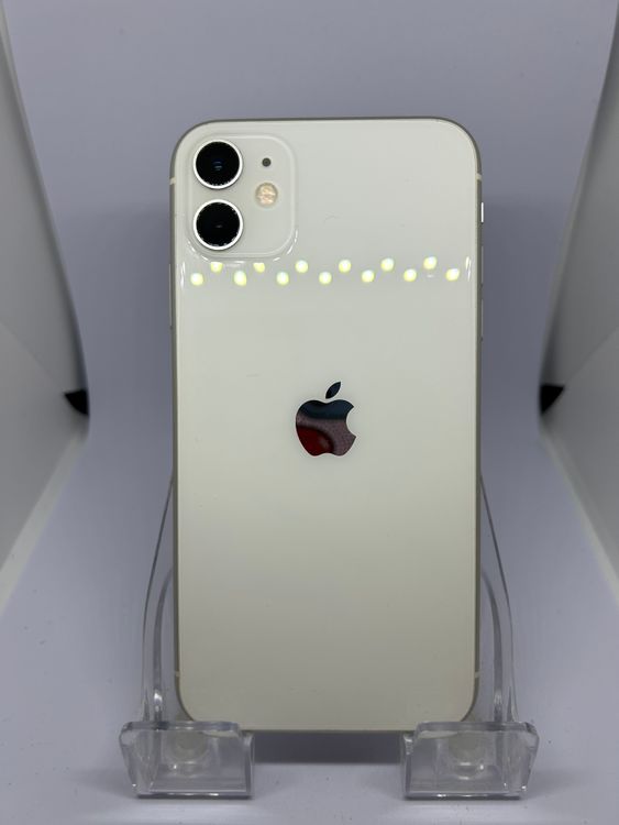 ��SIM�ե꡼ iPhone11  64GB �ۥ磻��