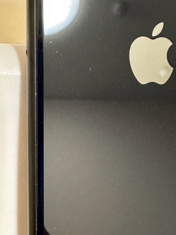 ��SIM�ե꡼ iPhoneSE ��3���� 128GB �ߥåɥʥ���