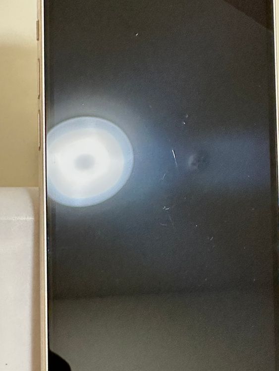 ���Хåƥ꡼83% SIM�ե꡼ iPhone13 128GB �������饤��