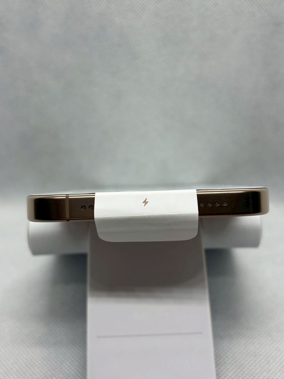 ��̤������ SIM�ե꡼ iPhone16ProMax 256GB �ǥ����ȥ����˥���