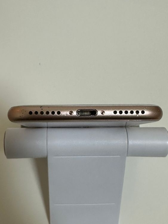 ��SIM�ե꡼ iPhone8 64GB �������
