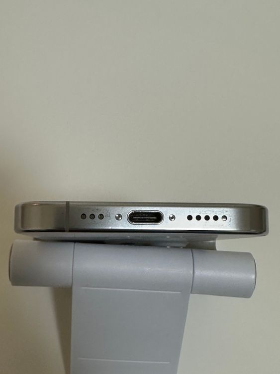 ��Ķ���� SIM�ե꡼ iPhone16Pro 1TB �ۥ磻�ȥ����˥���