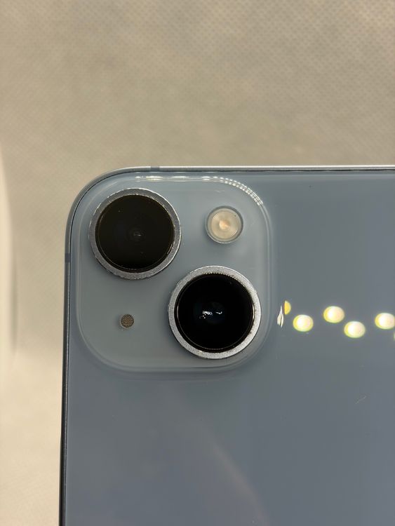 ������ SIM�ե꡼ iPhone14 128GB �֥롼 �Хåƥ꡼82%