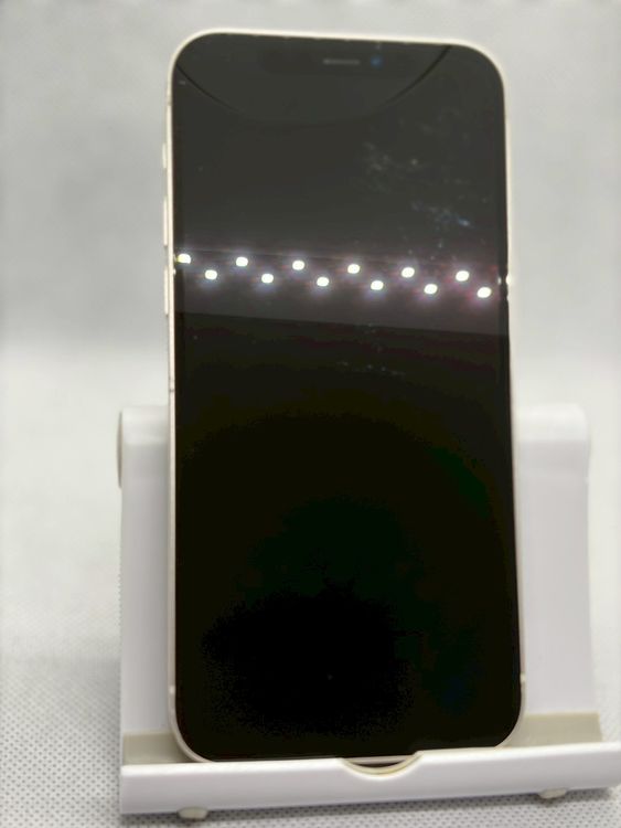 ���Хåƥ꡼85% SIM�ե꡼ iPhone12 64GB �ۥ磻��