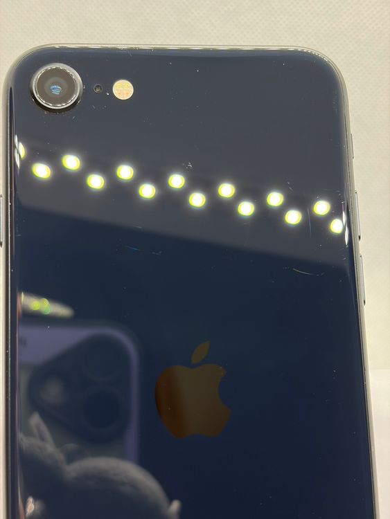 ���Хåƥ꡼88% SIM�ե꡼ iPhoneSE ��3���� 128GB �ߥåɥʥ���