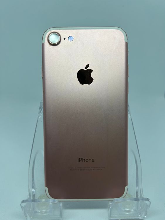 ���ϥԥͥ��ͥå� SIM�ե꡼ iPhone7  32GB ������������� 82% ����̵��