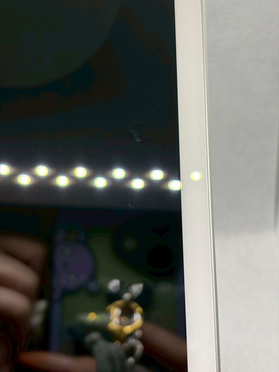 ������ iPad ��8���� 32GB ����С� Wi-Fi��ǥ�