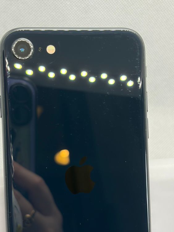 ���Хåƥ꡼88% SIM�ե꡼ iPhoneSE ��3���� 64GB �ߥåɥʥ���