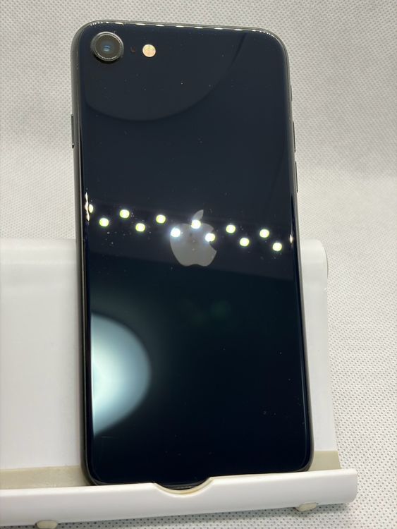 ���Хåƥ꡼83% SIM�ե꡼ iPhoneSE ��3���� 128GB �ߥåɥʥ���